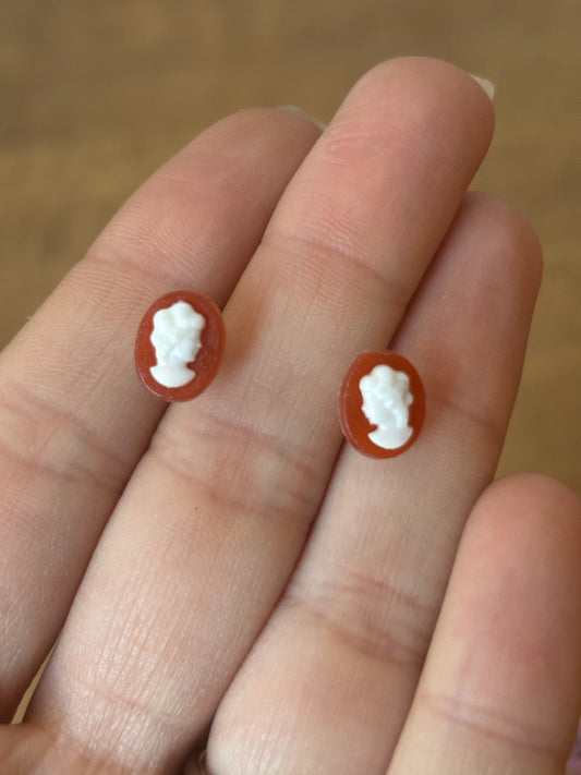 Vintage Cameo Earrings - Red and white Resin stone