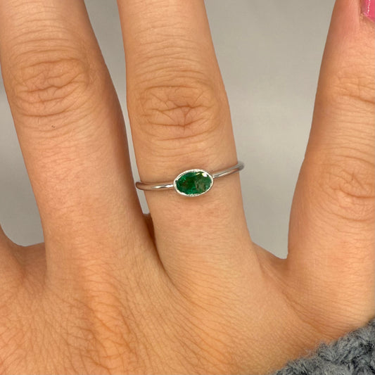 Dainty Emerald Ring