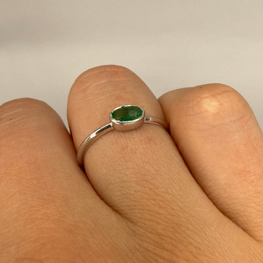 Dainty Emerald Ring